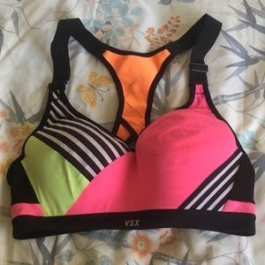 Very Cute Victoria Secret Sports Bra